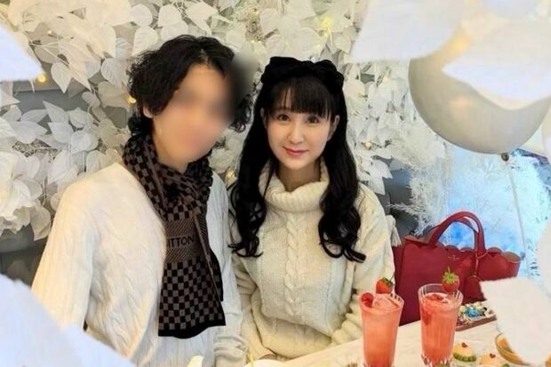 あざらしさんと32歳下の“王子”さん　写真提供／あざらしさん