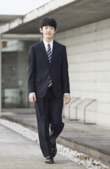 筑波大学附属高校の卒業式当日、報道陣の質問に答えた悠仁さま（2025年3月18日）