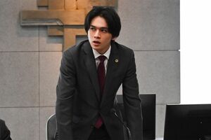 日曜劇場『アンチヒーロー』毎週日曜夜9時〜(TBS系)放送中 ※画像をクリックするとHPにジャンプします。