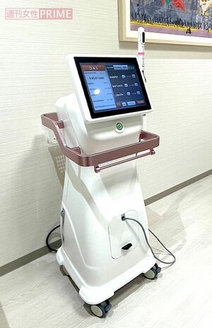 【膣ハイフ】超音波を発生させる器具（写真右上）を膣の中に挿入し、照射する。施術は医師または熟練の看護師が担当