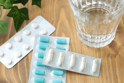 腸活17:薬は飲みすぎない※写真はイメージです