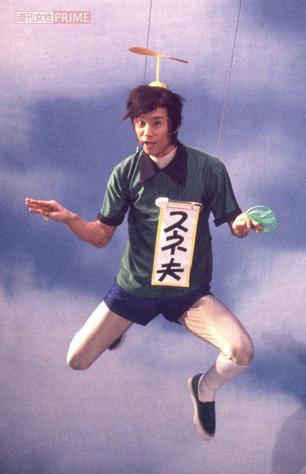 1996年12月、NHK紅白で“スネ夫”に扮して登場した若き日の中居