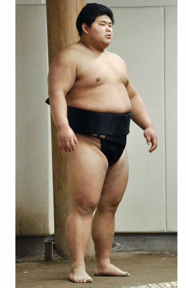 落合　髷が結えない初々しさの一方で、ベテラン相撲ライターも圧倒された存在感を　撮影／共同通信