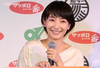 波瑠、撮影現場でブルゾンらと“サバサバ女子会”! 周囲もたじろぐ盛り上がりっぷり