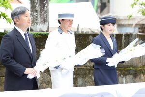 両陛下のご意向もあって沖縄への慰問には愛子さまのご同行が実現した（6月5日）