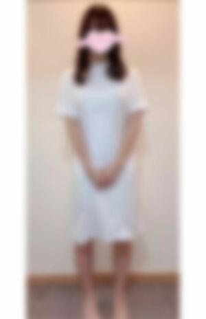 JKリフレに在籍していたと思われる女性の全身写真(現在は削除)