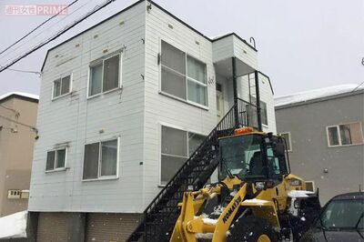 2016年に500万円で購入した札幌市内のアパート。「最初のころは夫に内緒で購入していました（笑）」