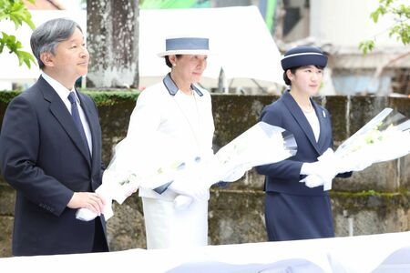 両陛下のご意向もあって沖縄への慰問には愛子さまのご同行が実現した（6月5日）