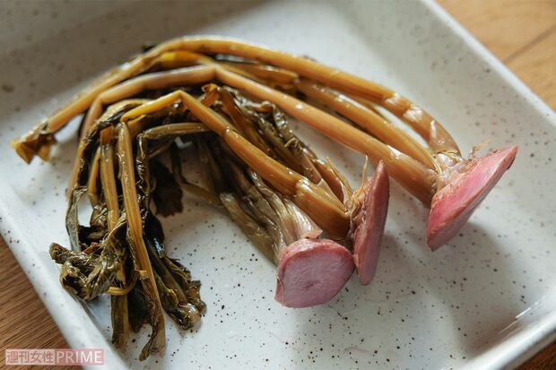 すんきは日本の伝統的発酵食品の中でも植物性乳酸菌だけで作る漬物。塩分を控えたいという人にもおすすめ 撮影/竹内章雄