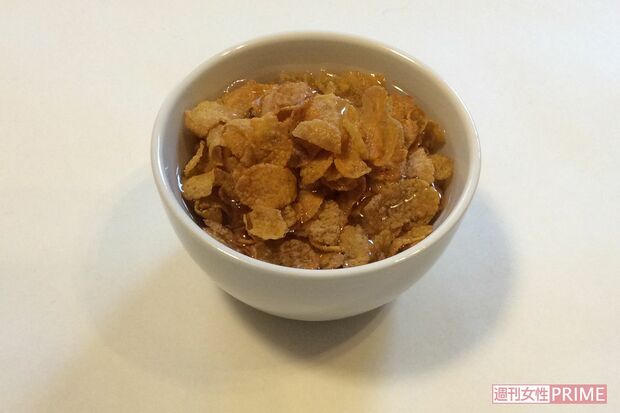 水withコーンフレーク