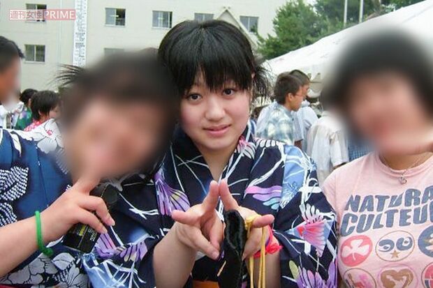 高校生のころ、スクールに通いながら、ローカルアイドルとして活動していたえみっくすさん