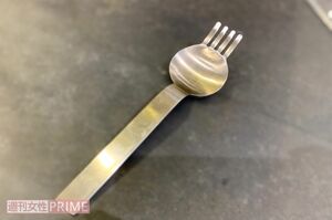 そのデザイン性の高さから、MoMA（ニューヨーク近代美術館）でも販売されたラーメンフォーク