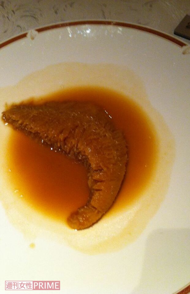 有名高級中華料理店でのフカヒレも自慢げに……