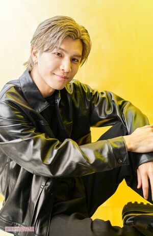 岩田剛典　撮影／廣瀬靖士　スタイリスト／渡辺康裕　ヘアメイク／下川真矢（BERYL）　衣装協力／MARKAWARE、marka/PARKING（03-6412-8217）