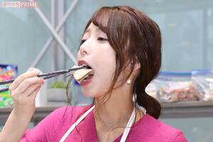 食品関連イベントに出演した宇垣美里。地上波レギュラーもパクっと行けるか(2019年7月16日)