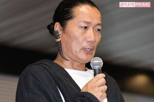 記者会見を行うキャンドル・ジュン氏（'23年6月）