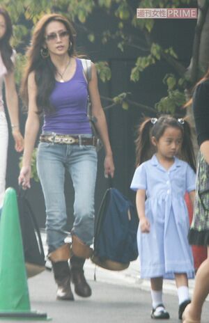 2007年8月下旬、Cocomiの“入学式”にあたるスクール初日に付き添った工藤静香