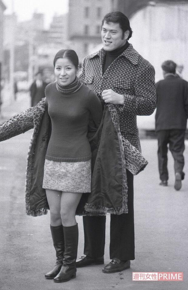 元妻・倍賞美津子と海外でデートを楽しむアントニオ猪木さん（1971年撮影）