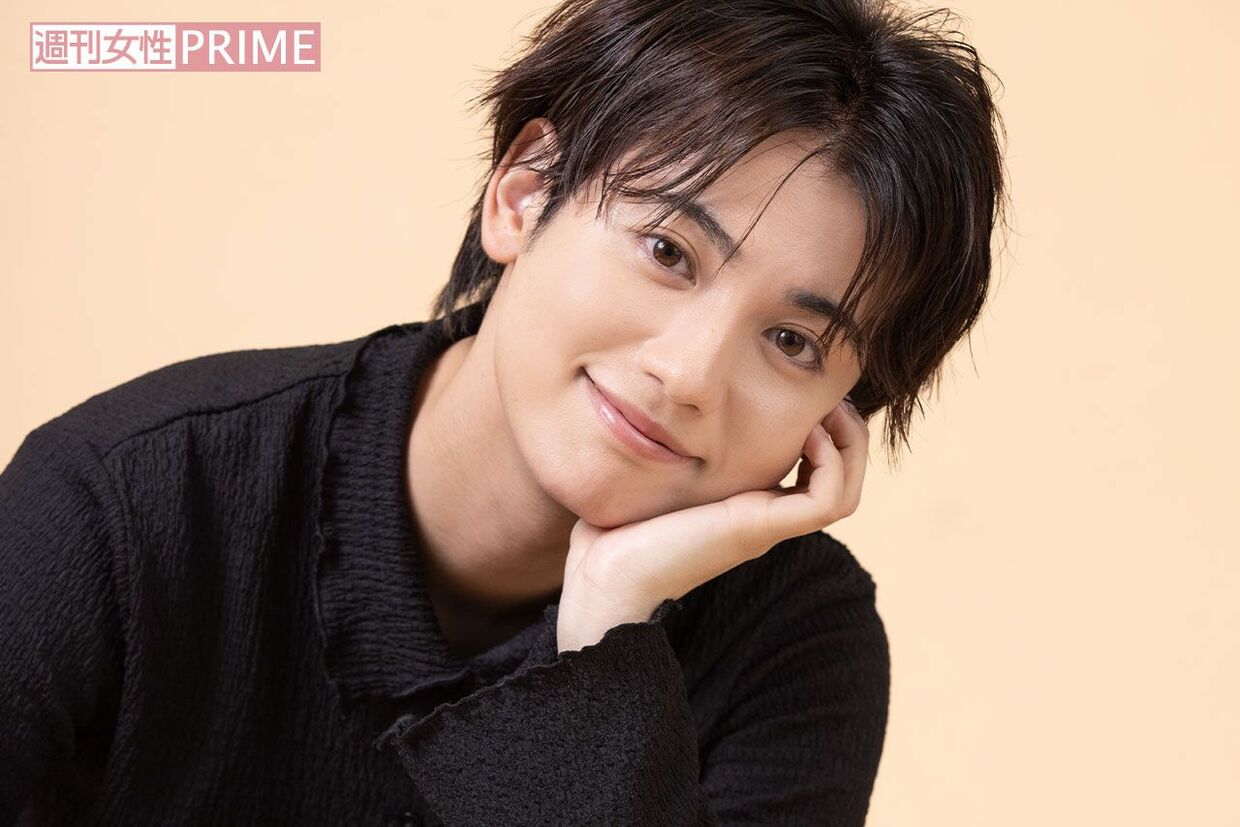 ゆうたろうが袴で小説家役に！ファンレターに感動して「自分の誕生日には母へ手紙を書いてます」 | 週刊女性PRIME