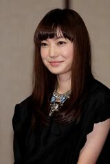 菅野美穂、かいがいしく世話する”ハイボール妻”の声