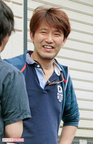 直撃取材に顔をひきつらせる場面もあった藤島康介