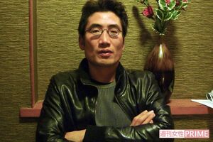 インタビューに「両親の体調が心配」と答える籠池佳茂氏