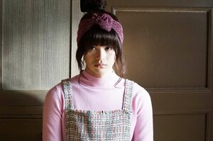 こんな上目遣いをされたらみんな“キュンッ”としちゃうこと間違いナシ　写真提供／フジテレビ