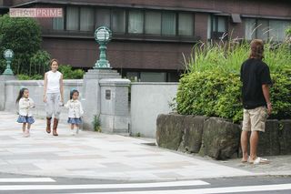 2006年6月、娘のプレスクール送迎に来た木村拓哉と工藤静香