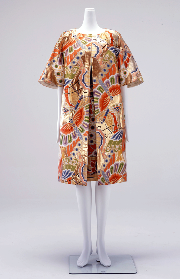 《イブニング・コート、ショートドレス》1964年　島根県立石見美術館蔵