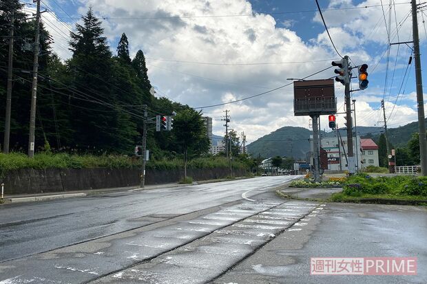 例年なら人でごった返す、フジロック会場近くの横断歩道（'20年8月）