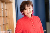 清水ミチコ、松任谷由実のモノマネに本人から「毒しか感じない」と言われるも同じステージに!毎日「コツコ…