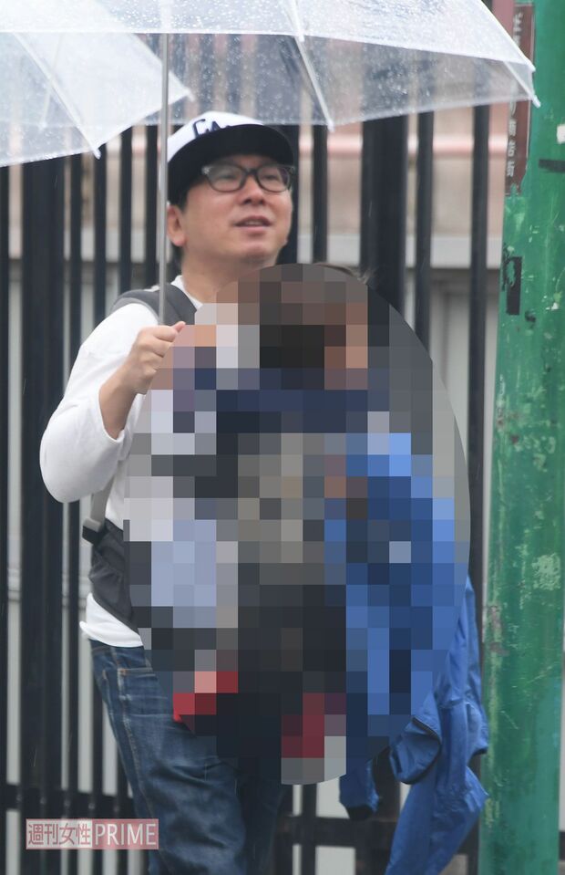 2018年、悪天候でも気分が踊る「爆笑問題」田中裕二パパ