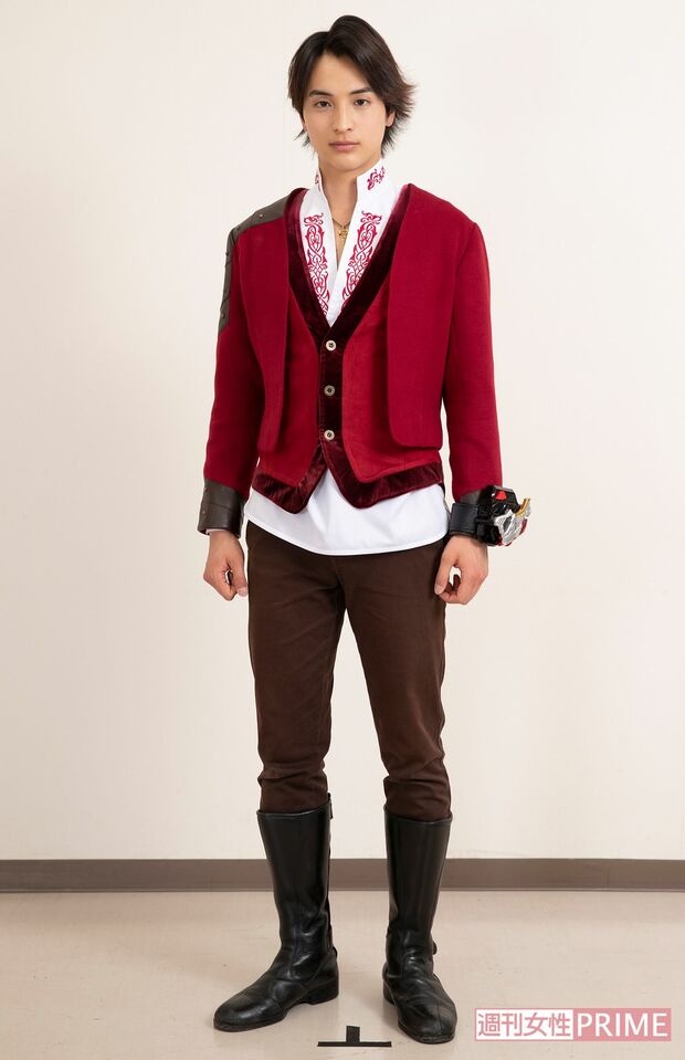 リュウソウレッド／コウ役　一ノ瀬 颯