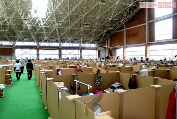 仕切られた避難所も（岩手県・稲垣さん提供）