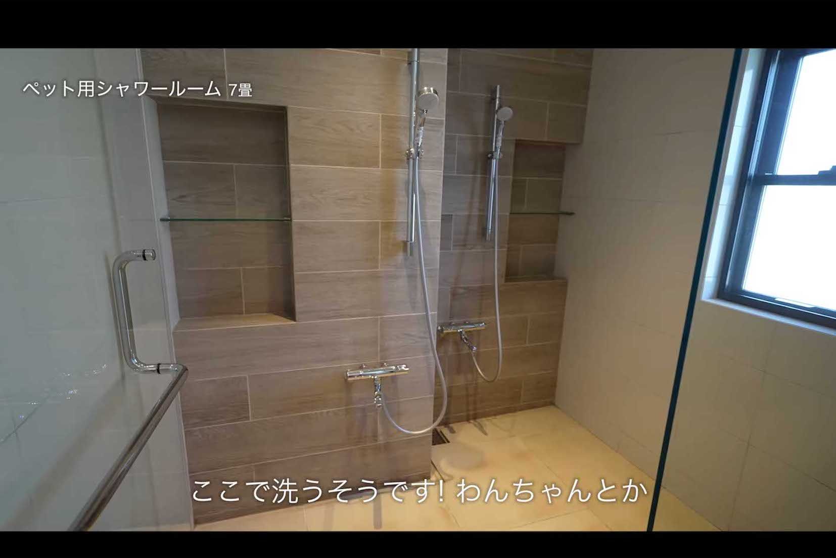 ジュニアアイドル 　シャワー HIKAKINの画像・写真 | ヒカキンが住む20億円の新居の玄関にはペット用シャワールームが（本人のYouTubeチャンネルより） - 15枚目 |  週刊女性PRIME