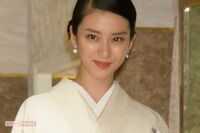 武井咲、子育てに夢中すぎて “仕事放棄” 状態に…!所属事務所の憂鬱