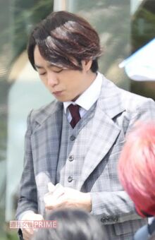 『ネメシス』のロケに臨む櫻井翔（2022年）