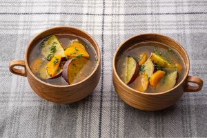 さつまいもとにんじんのバタースープ