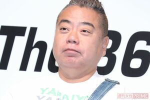 『第36回ベストジーニスト2019』での出川哲朗（'19年10月）