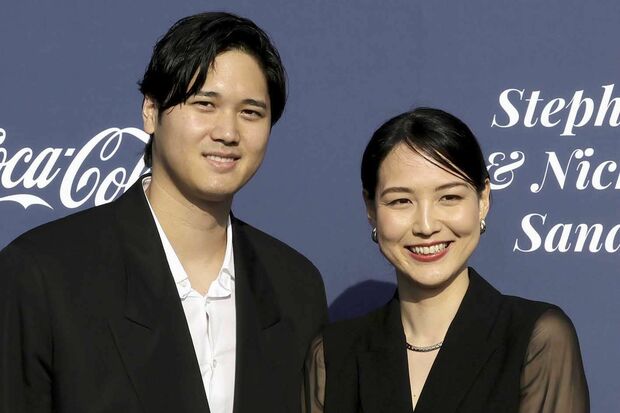 大谷翔平と真美子夫人　写真/共同通信社