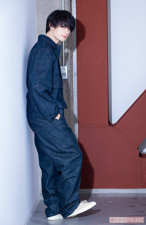 佐野勇斗撮影／吉岡竜紀ヘアメイク／望月光（ONTASTE）スタイリング／伊藤省吾（sitor）
